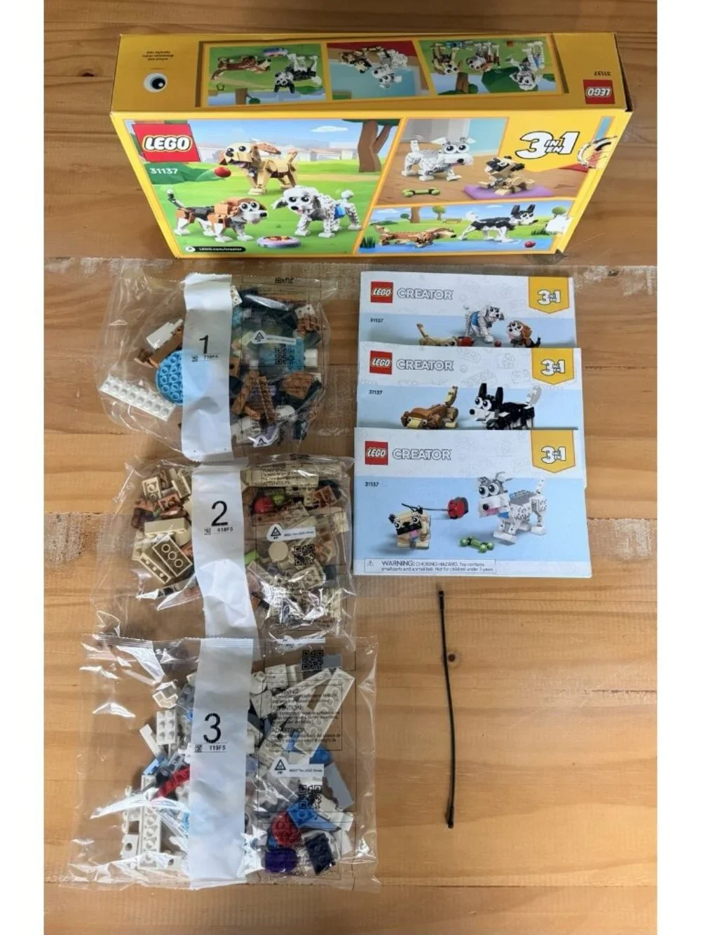 LEGO Creator # 31137 Adorable Dogs RETIRED 475 Pieces New Open Box